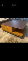 Moderner Couchtisch mit Schublade, Top Zustand!