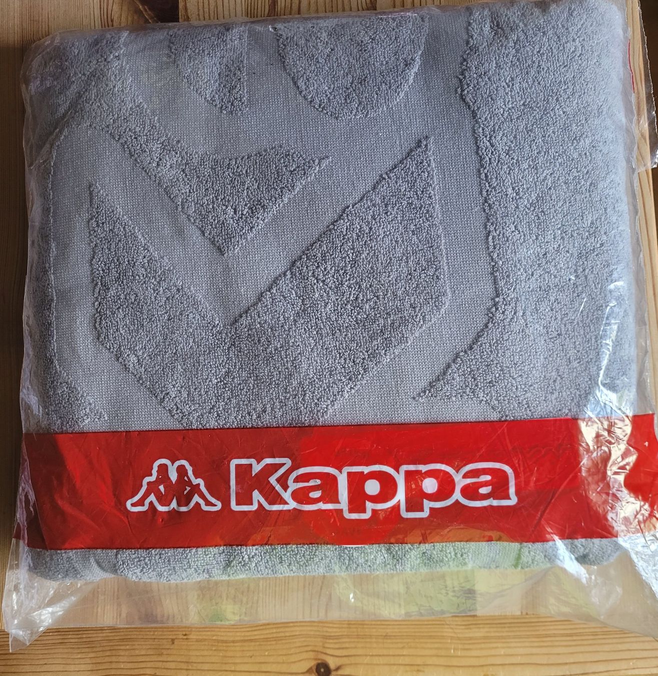 Kappa Badetücher: *** Kappa - Duschtuch *** – Neu und originalverpackt aus Bannwil von Turtle10