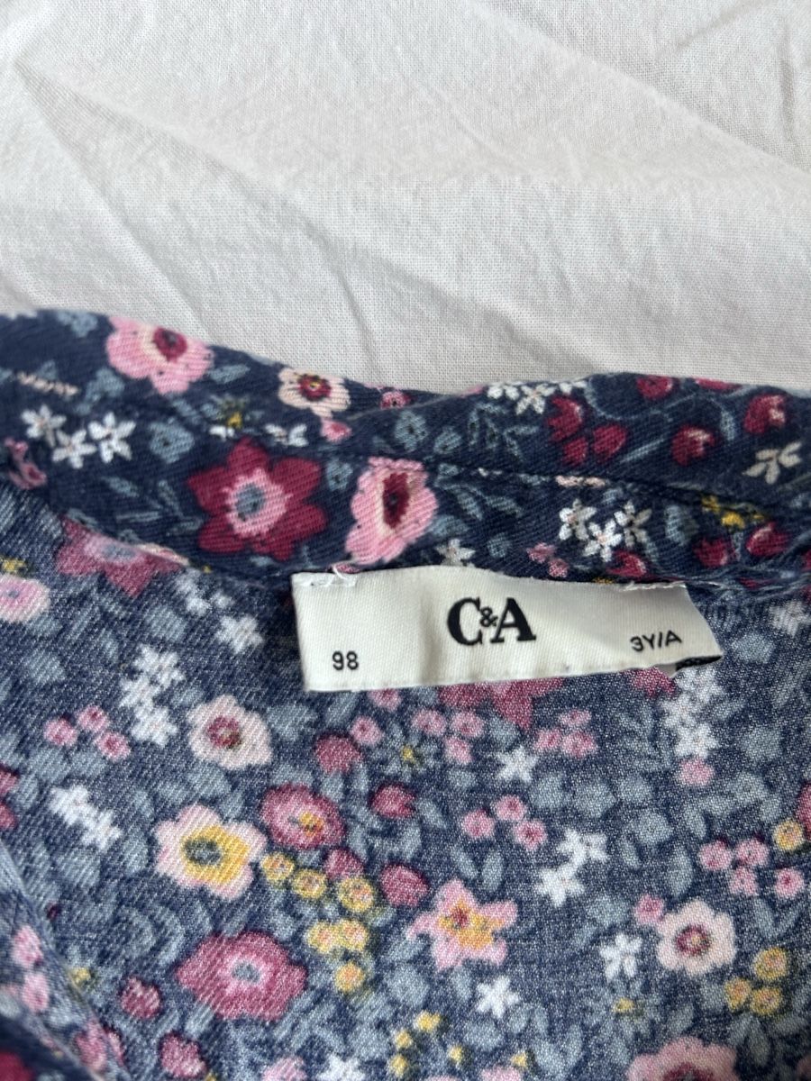 C&A Vestiti & Gonne: Sommerkleid Gr. 98, Blumenmuster – Usato da Basel venduto da jahrabarr 1