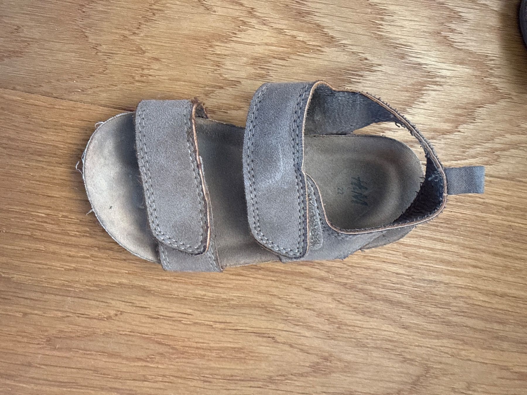 H&M Scarpe per ragazzi: Sandalen braun, Grösse 22 – Usato da Münchenbuchsee venduto da sterbsli 1