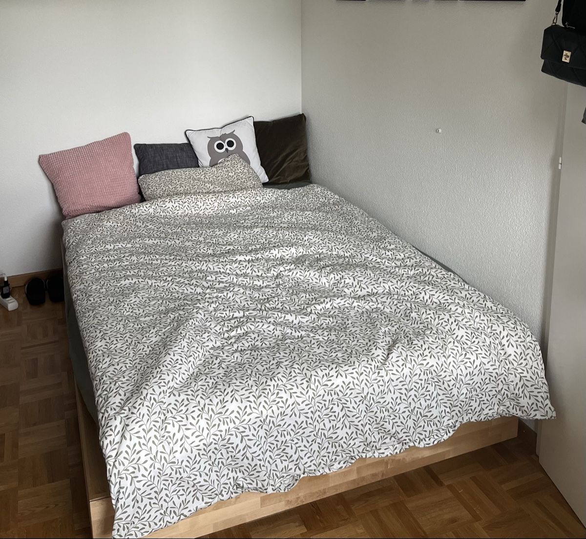 Letti: Ikea Bettgestell Mandal 140x200cm – Usato da Cham venduto da loe_v29f 1