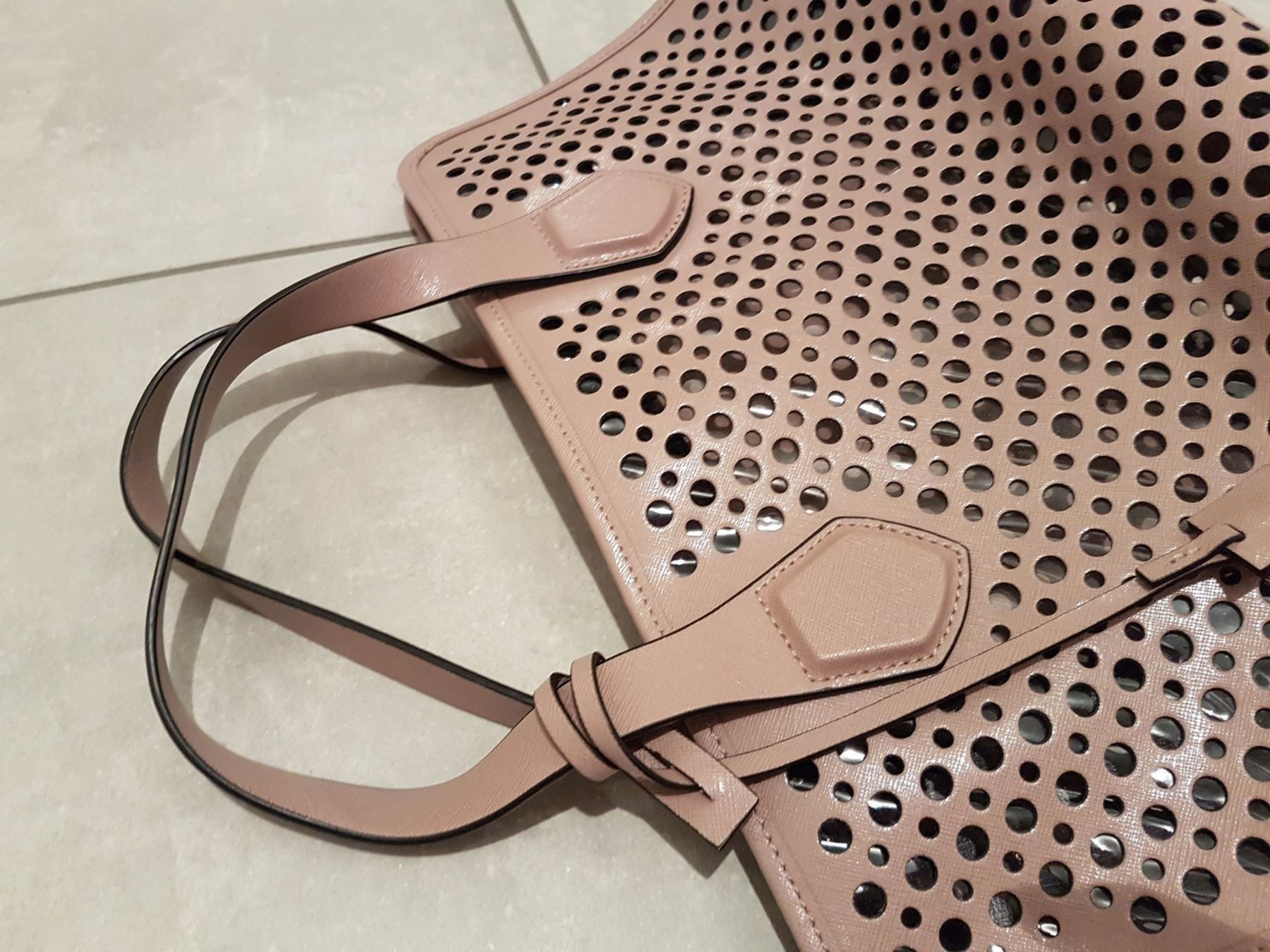 Borse da donna: Original Coccinelle perforated moon – Usato da bellinzona venduto da zeus6535 7