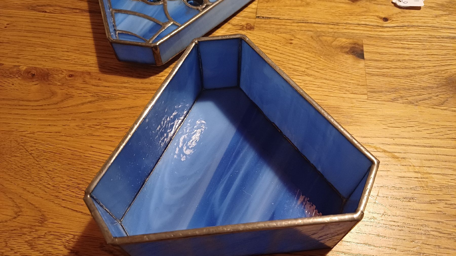 Alle Dekorationen: Schöne Tiffany Dose – Gebraucht aus Flawil von Naphtali 4