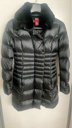 Schwarze Daunenjacke mit Echtpelzkragen, Top Zustand!