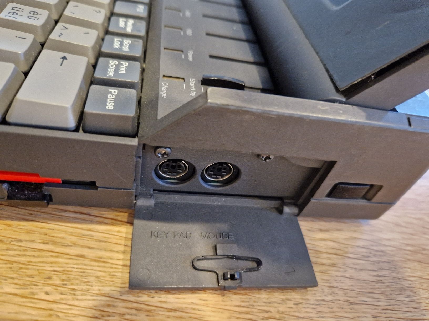 Philips PCs: Antiker Computer, Phillips pcl304/00 – Gebraucht aus Basel von  3
