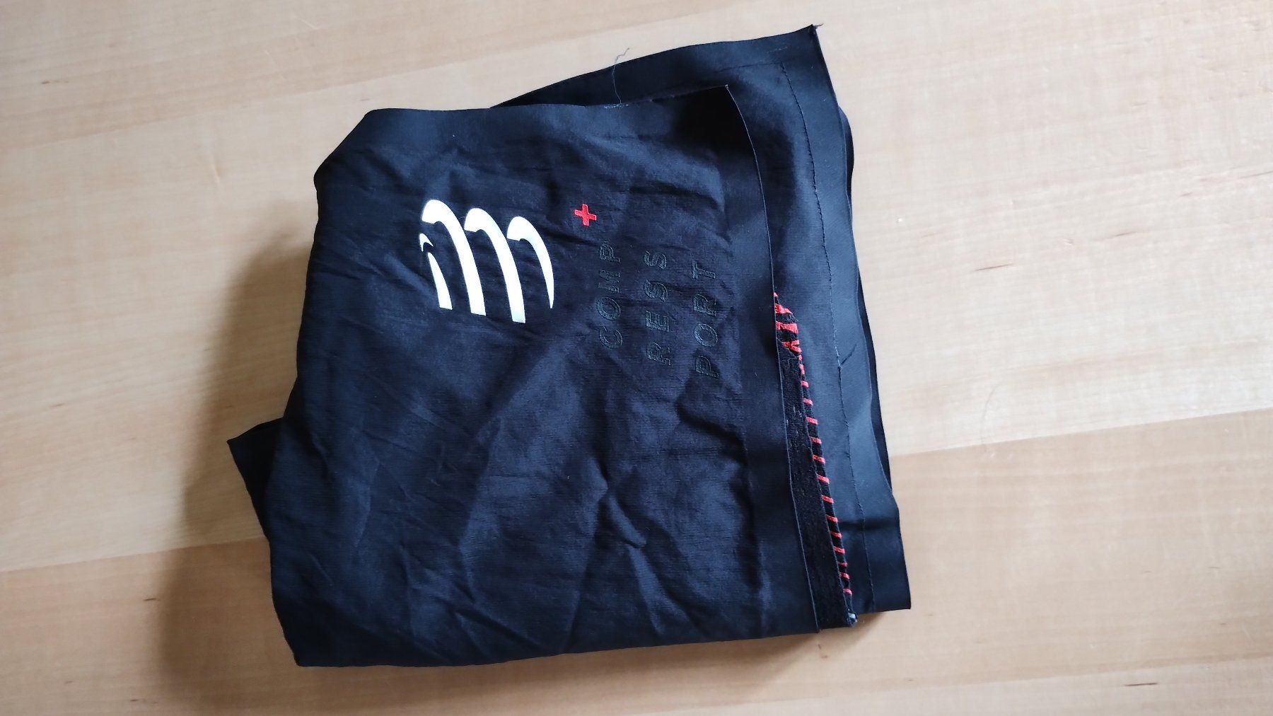 Compressport Hosen: Short compressport noir – Gebraucht aus Vaulion von JohannTel