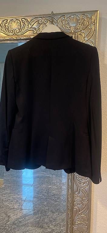 Giacche: Blazer Gr. S dunkelblau – Usato da Arni AG venduto da GerberSandra 1