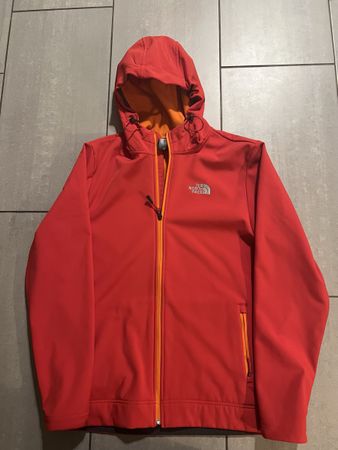 The North Face Apex softshell jacket, size M, red,pink/orang