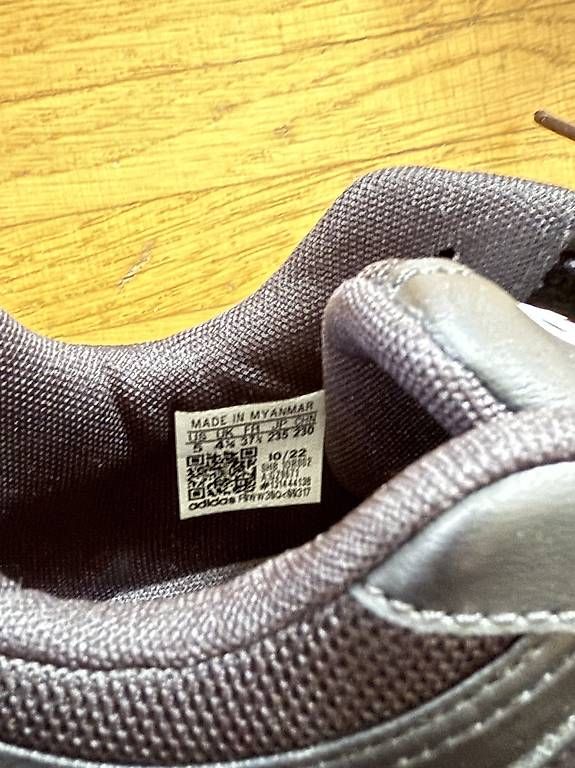 Scarpe da donna: Adidas Sneaker – Usato da Bülach venduto da angelique080882 1