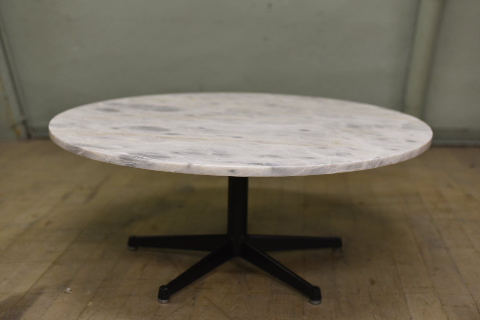 Tavoli: Designer Couchtisch aus Marmor – Usato da Lichtensteig venduto da UsedIN 1