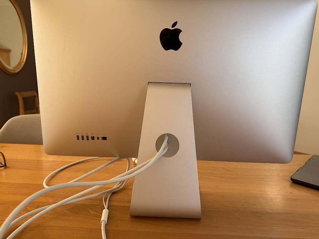 Ecrans: Apple Thunderbolt Display 27 Zoll – D'occasion à Hallau par Foundit 2