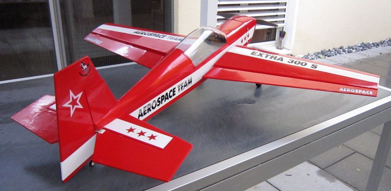 RC Kits de montage: Extra 300 S (1/7.5) – D'occasion à Niederuzwil par Pmojzisek 2