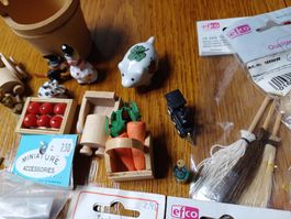 Allerlei Miniaturen für die Puppenstube