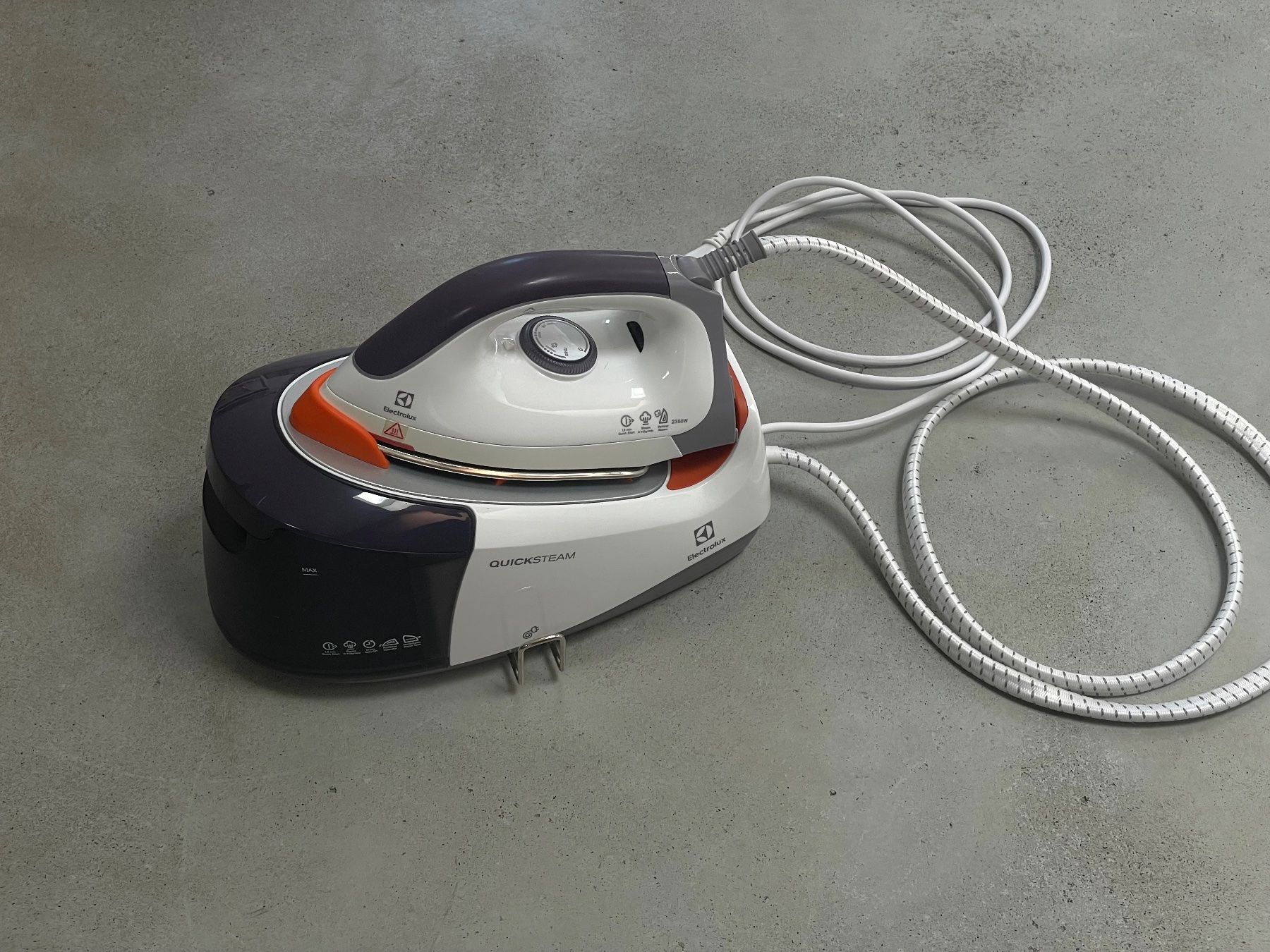 Electrolux Ferri da stiro: Dampfbügelstation Electrolux QuickSteam – Usato da Hägendorf venduto da Batonilia 1