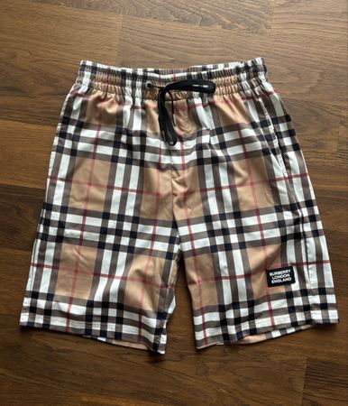 Burberry Shorts Grösse L Karomuster