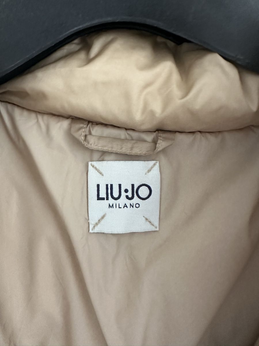 Liu Jo Mäntel: Liu Jo Luxury Down Padded Coat, Size EU 36, Beige – Neu (gemäss Beschreibung) aus Langnau am Albis von vitaklimova 2