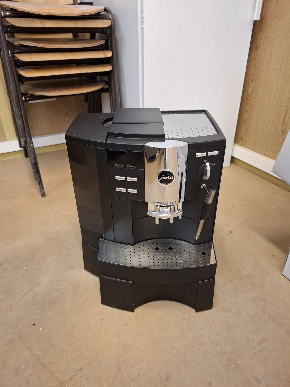 Jura Macchine per caffè & Macchine per espresso: Machine à café Jura  – Usato da Autigny venduto da Frimousse04 1