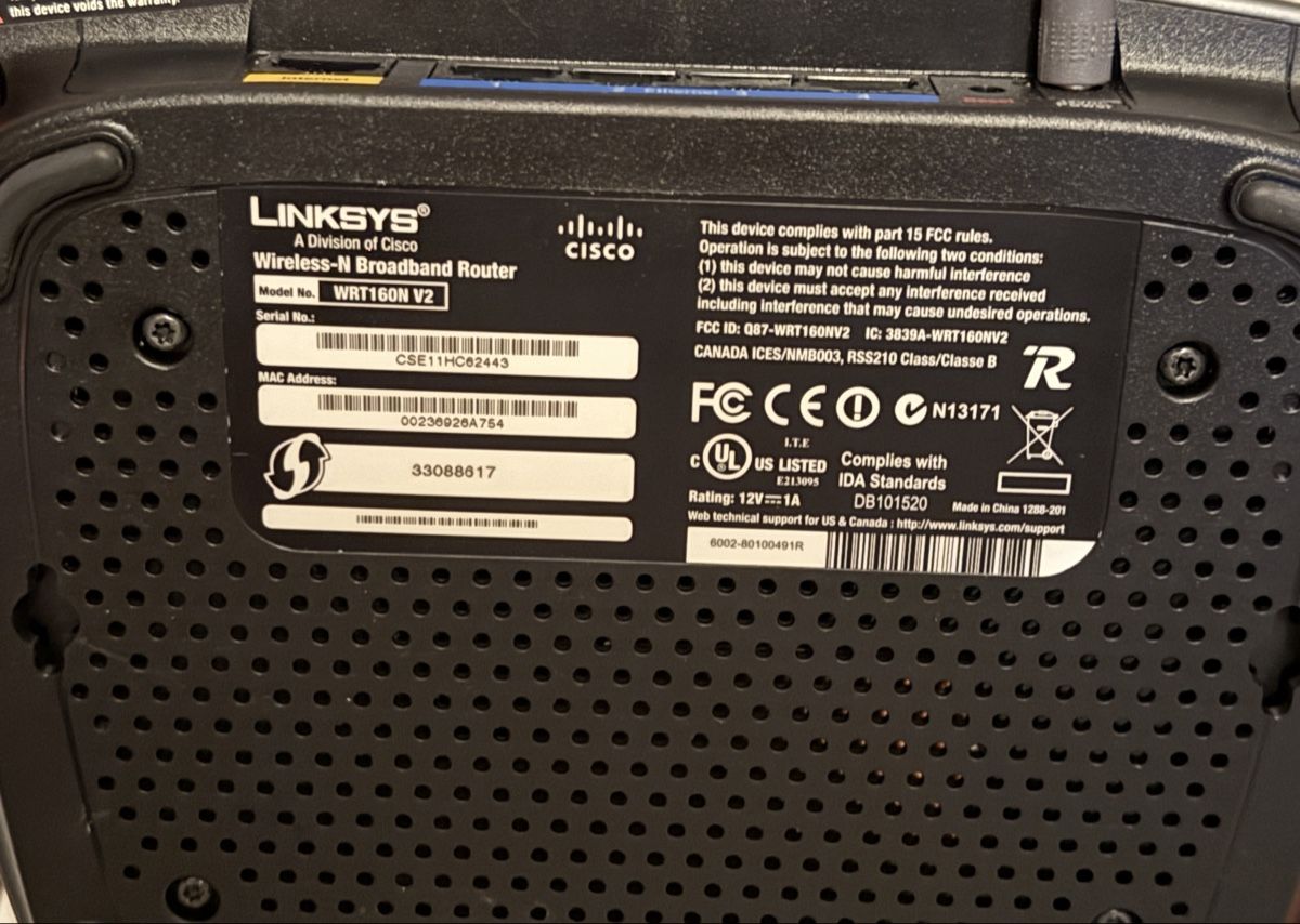 Linksys Modems & Router: Cisco Linksys WRT160Nv2 – Gebraucht aus Winterthur von bargainhunter1 1