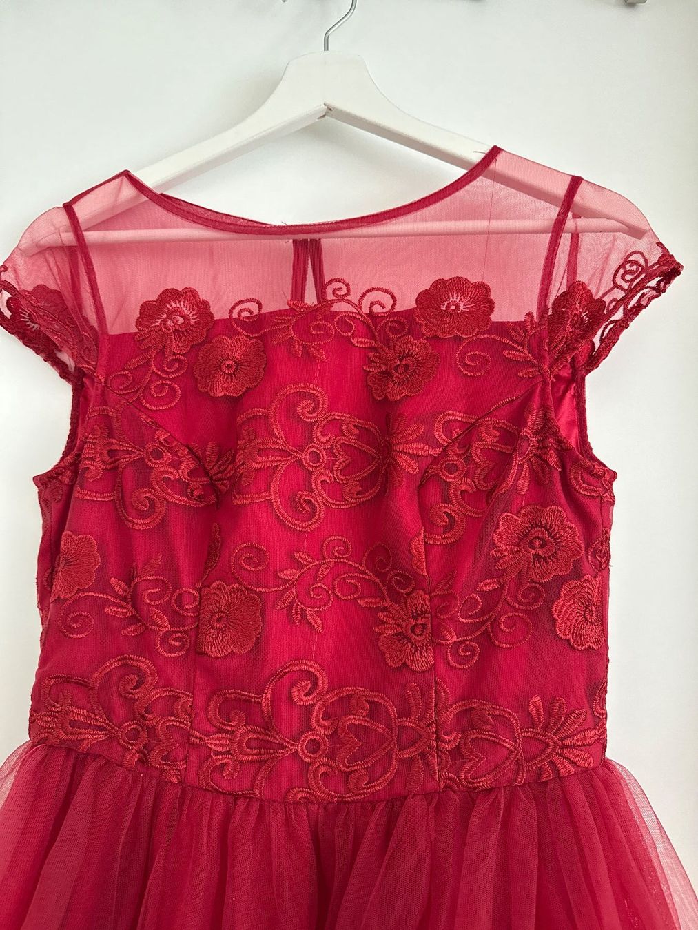 Robes: Elegantes Tüllkleid Rot Gr.34 – D'occasion à Schönenwerd par d.chiara 3