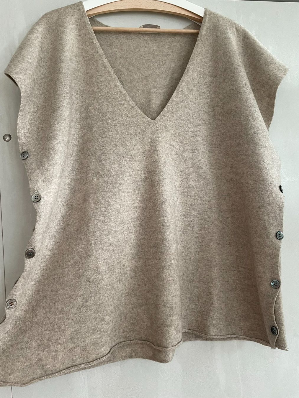 Pulls & Sweat-shirts: Pull manches courtes 100 % cachemire beige – D'occasion à Lausanne par mg_e 3