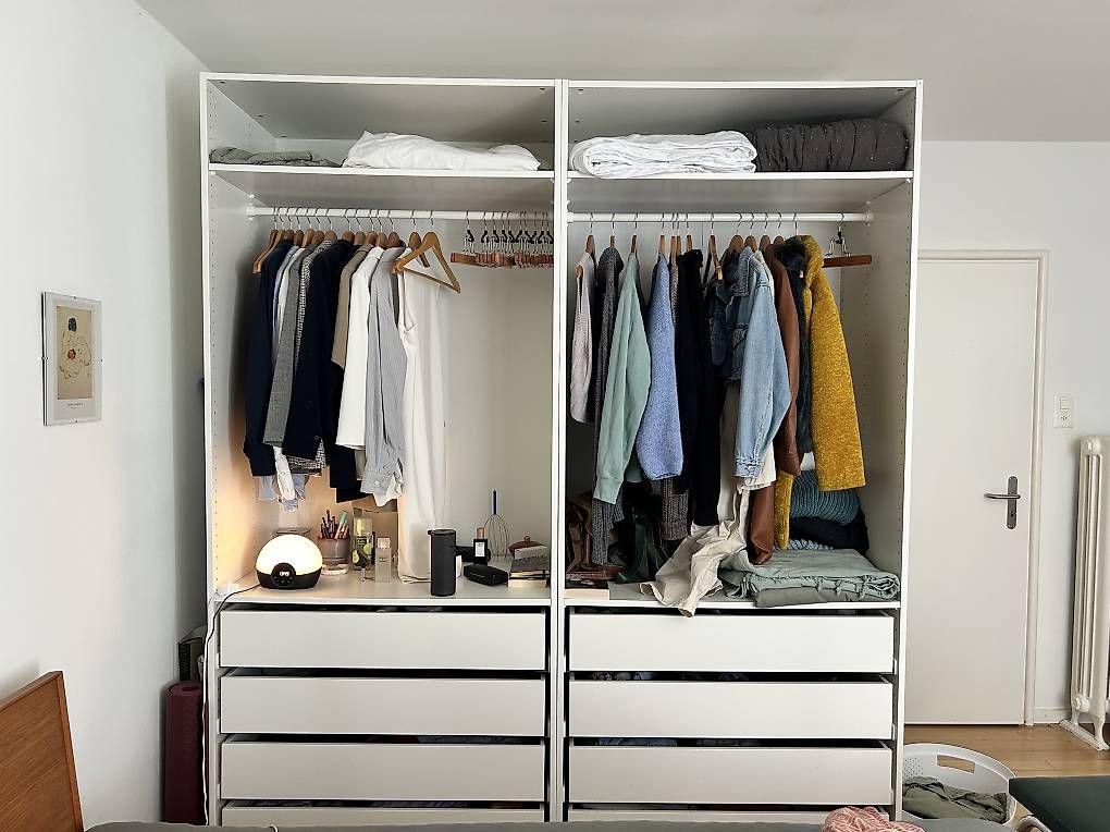 Armadi: IKEA Pax (zweiteilig) zur Abholung – Usato da Zürich venduto da and_9kgf