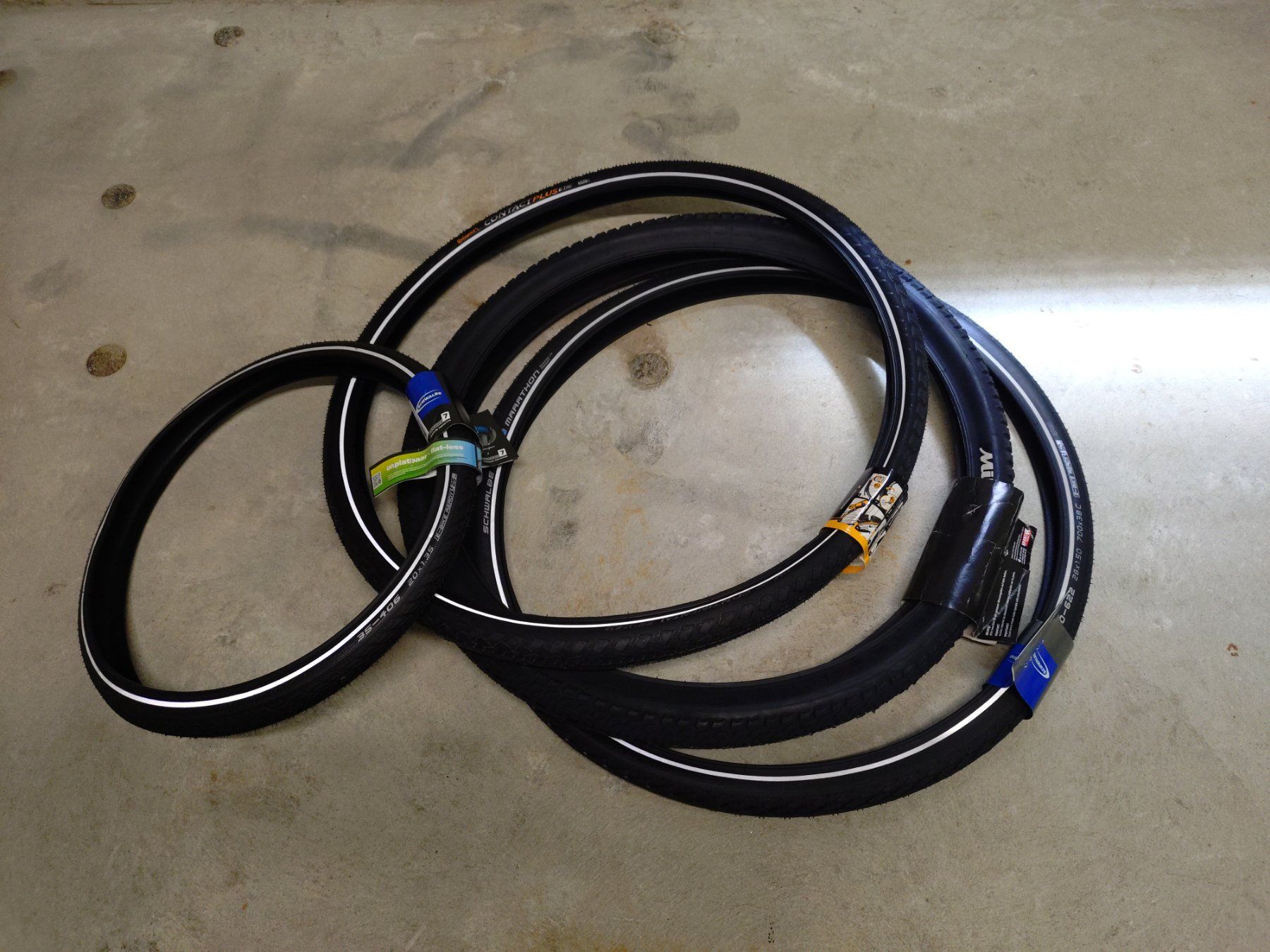 Pneumatici & Ruote complete: 4 Stück Velopneu – Nuovo (secondo la descrizione) da Buochs venduto da mar_z6jf