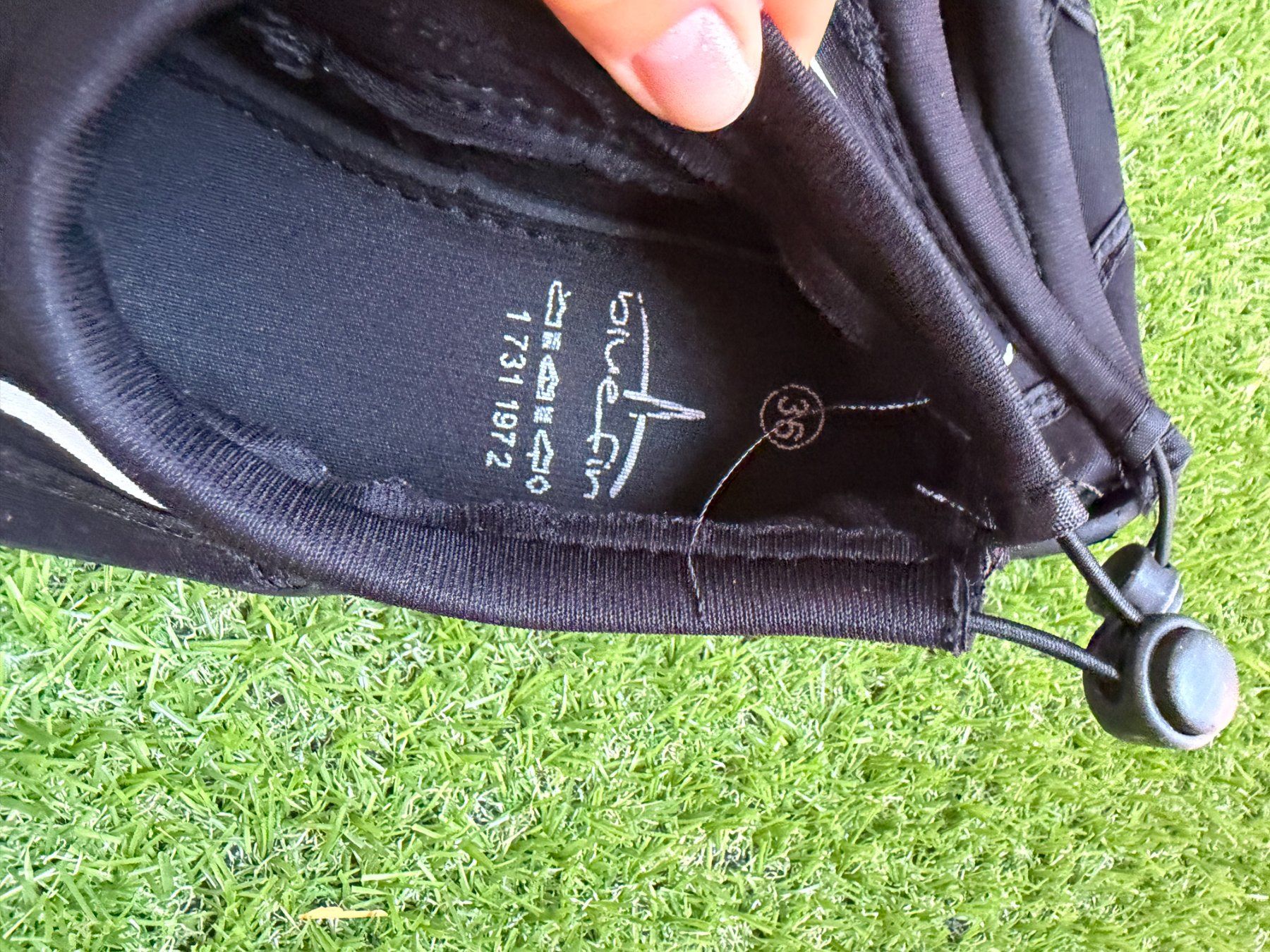 Decathlon Herrenschuhe: Badeschuhe Grösse 36 – Gebraucht aus Riehen von edu_92w7 1