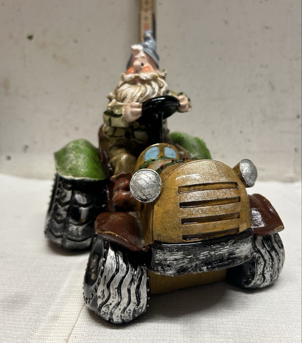 Figuren: Traktor Figur – Neu (gemäss Beschreibung) aus Heiligkreuz (Mels) von Maedems5