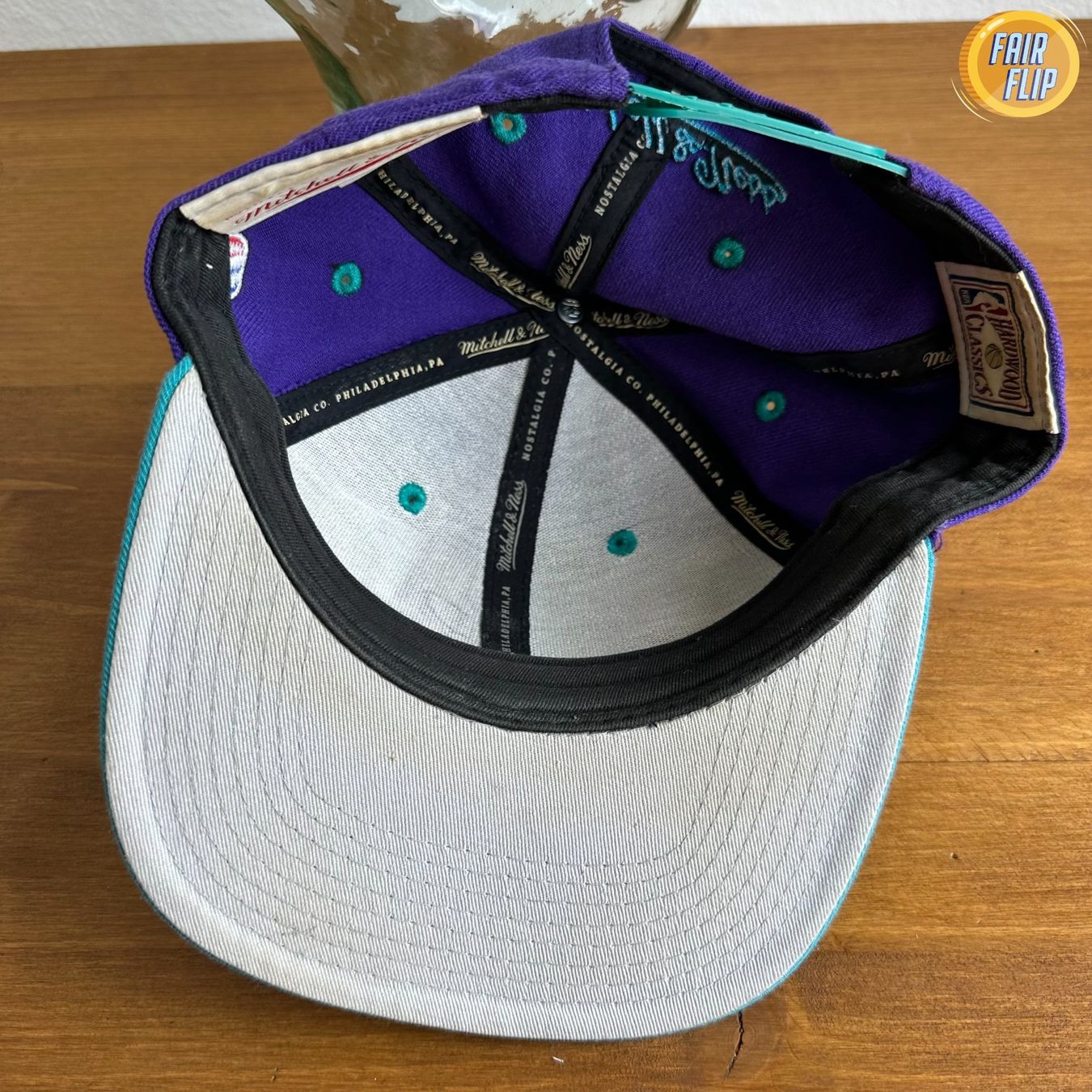 Copricapi, berretti & cappellini: Charlotte Hornets Cap Mitchell & Ness Cap – Usato da Luzern venduto da fairflip 3