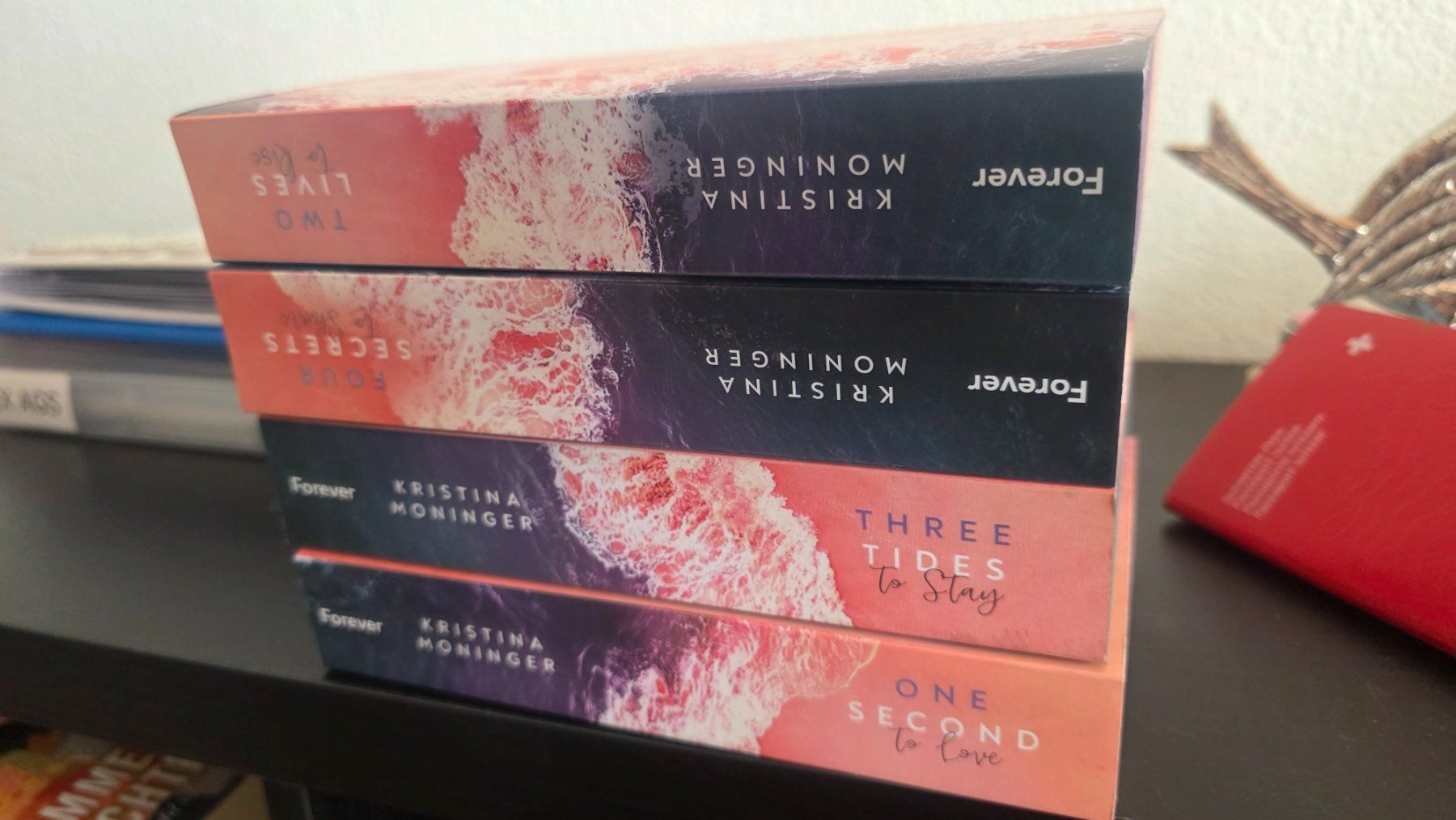 Libri: Kristina Moniger - Breaking Waves Reihe – Usato da Buttikon SZ venduto da mic_c5jd 2