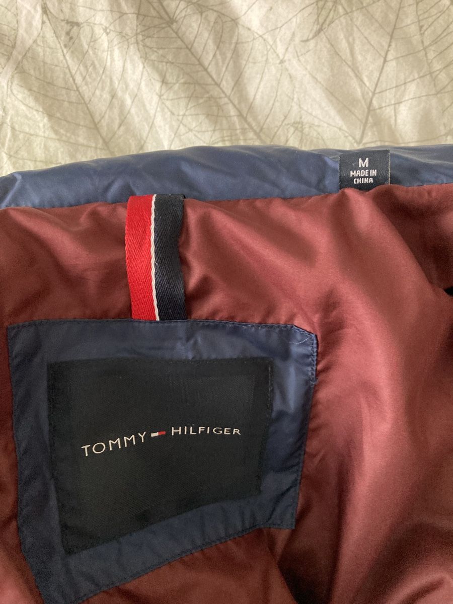 Tommy Hilfiger Giacche: Tommy Hilfiger Winterjacke M – Usato da Küssnacht am Rigi venduto da Ebikoner 3