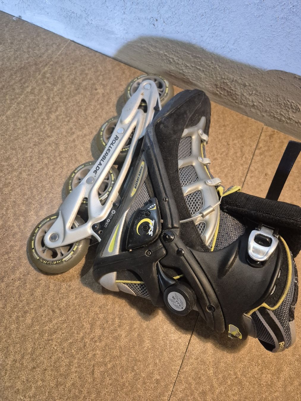 Inline-Skating & Rollschuhe: Rollerblade Inline Skates Grösse 42 – Gebraucht aus Schmitten FR von KaDa81 5