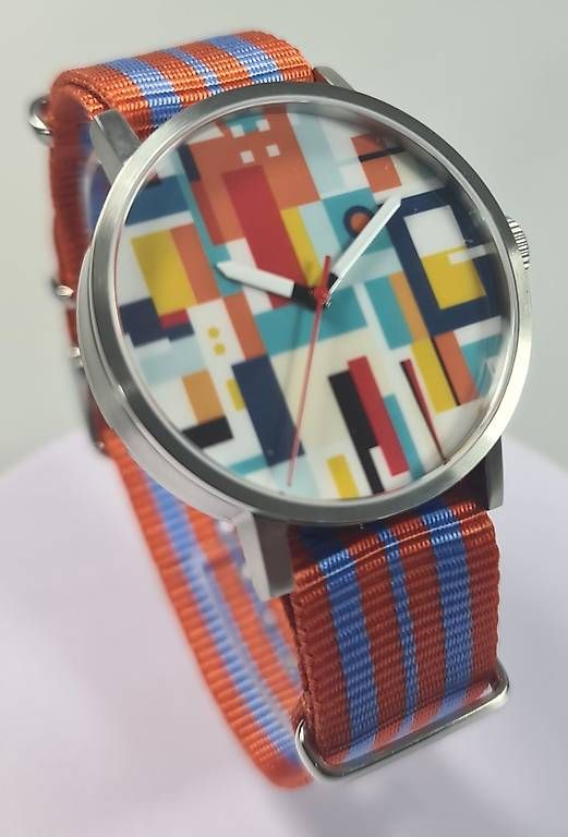 Orologi: Farbenfrohes CONCENTRIC UHREN Unikat 41mm Automatic – Usato da Basel venduto da Subwave 2