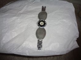 *** besondere Armbanduhr *** / Glitzer / von BAOHE ab 1.00