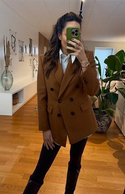 Chloé Giacche: CHLOE BLAZER CARAMEL – Nuovo (secondo la descrizione) da Schwyz venduto da bofb