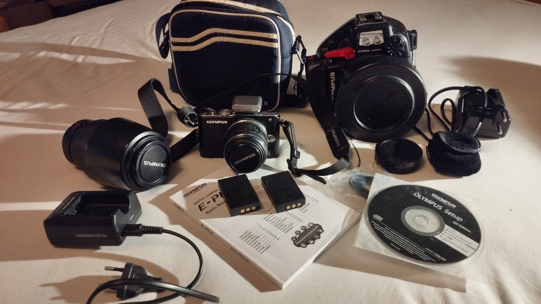 Olympus Lampen & Fotografie: Olympus E-PL3 Digital Camera mit Unterwassergehäuse – Gebraucht aus Winterthur von Sternstella