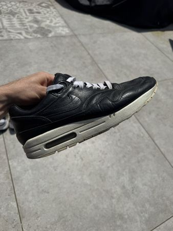 Nike Air Max 1 Premium, cuir noir, Taille 43, bon état!
