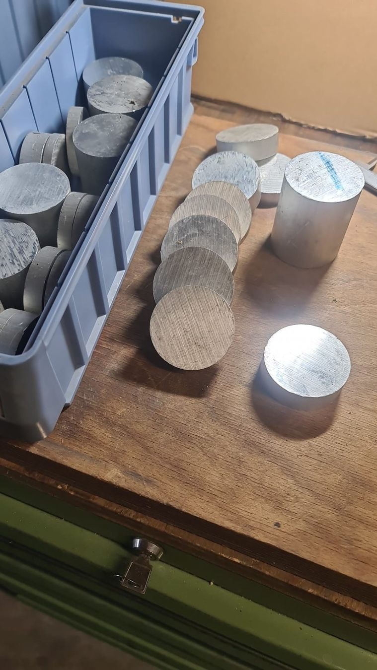 Alle Werkzeuge: Alu teile – Gebraucht aus Egerkingen von ogi3131 3