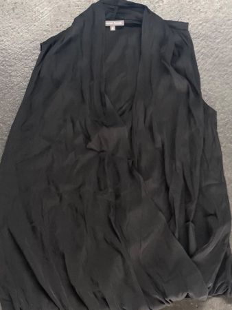 Top schwarz von Enerson Thorpe 38