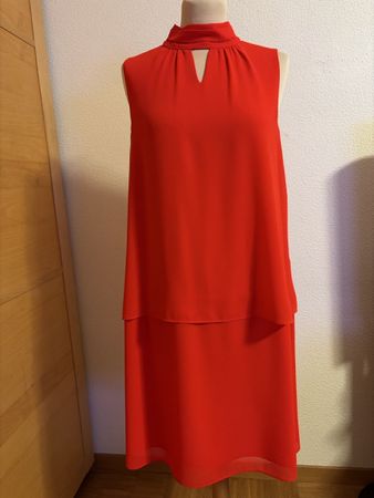 Robe rouge 1.2.3 sans manches col haut taille 38