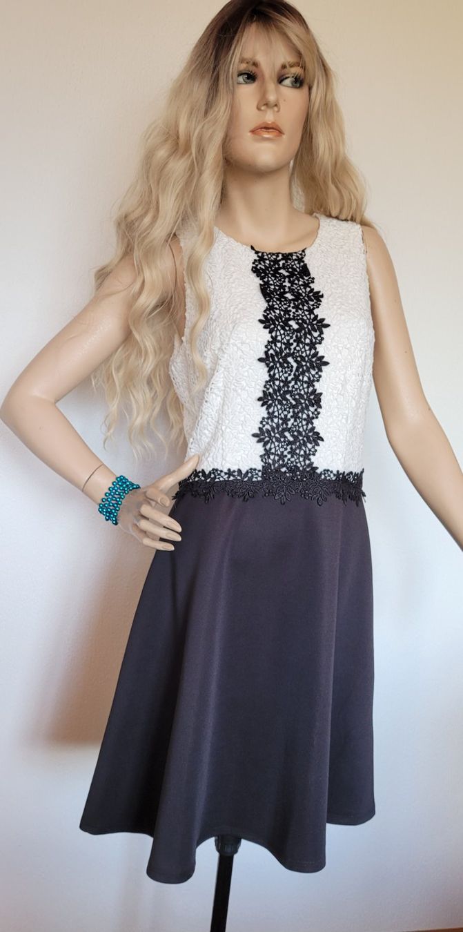 Vestiti: Abendkleid mit Spitzen 38/M – Usato da SCHÜBELBACH venduto da CoKaHa