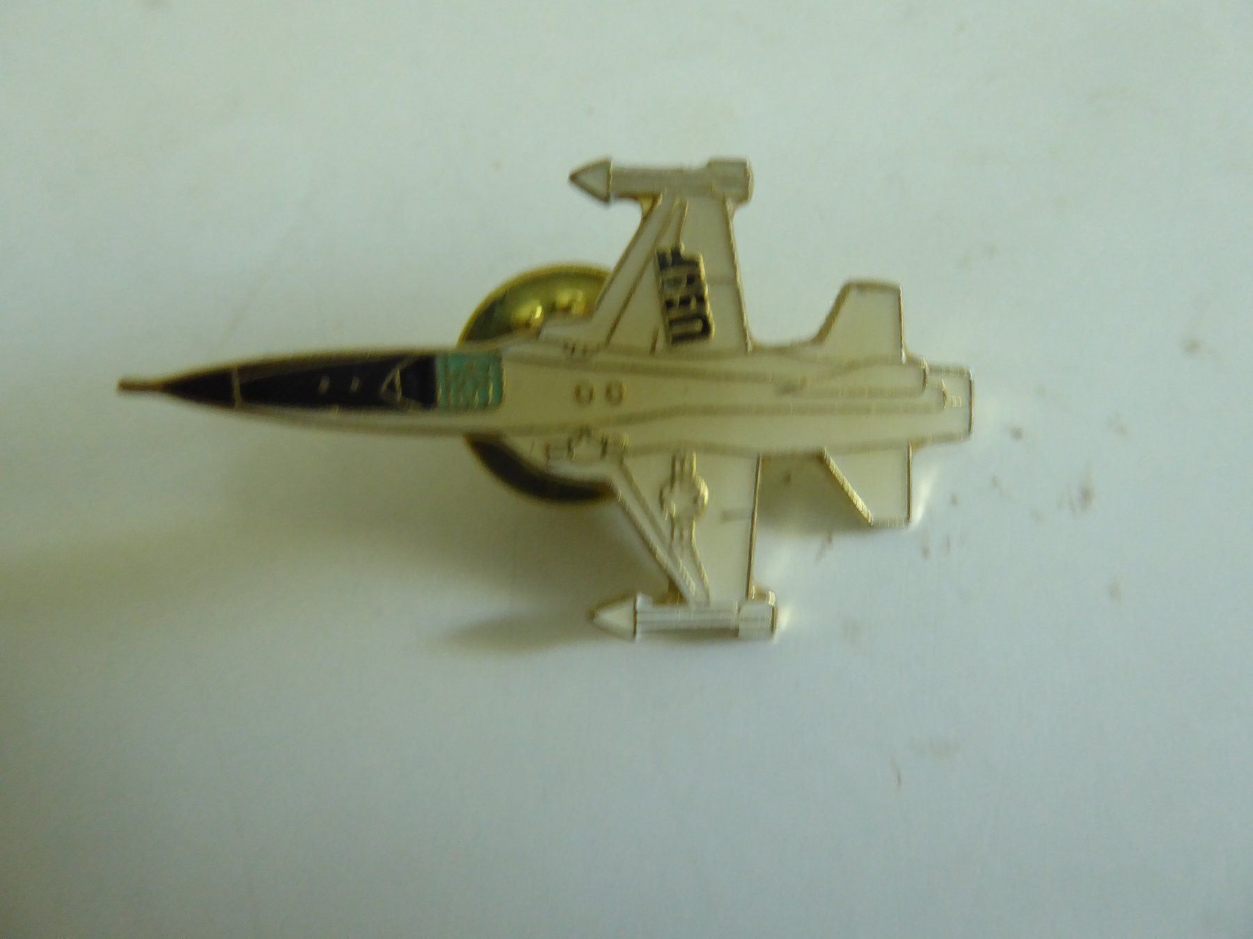 Plaketten & Abzeichen: Pin mit USAF Militärflugzeug – Gebraucht aus Zürich von Chaeffeler 1
