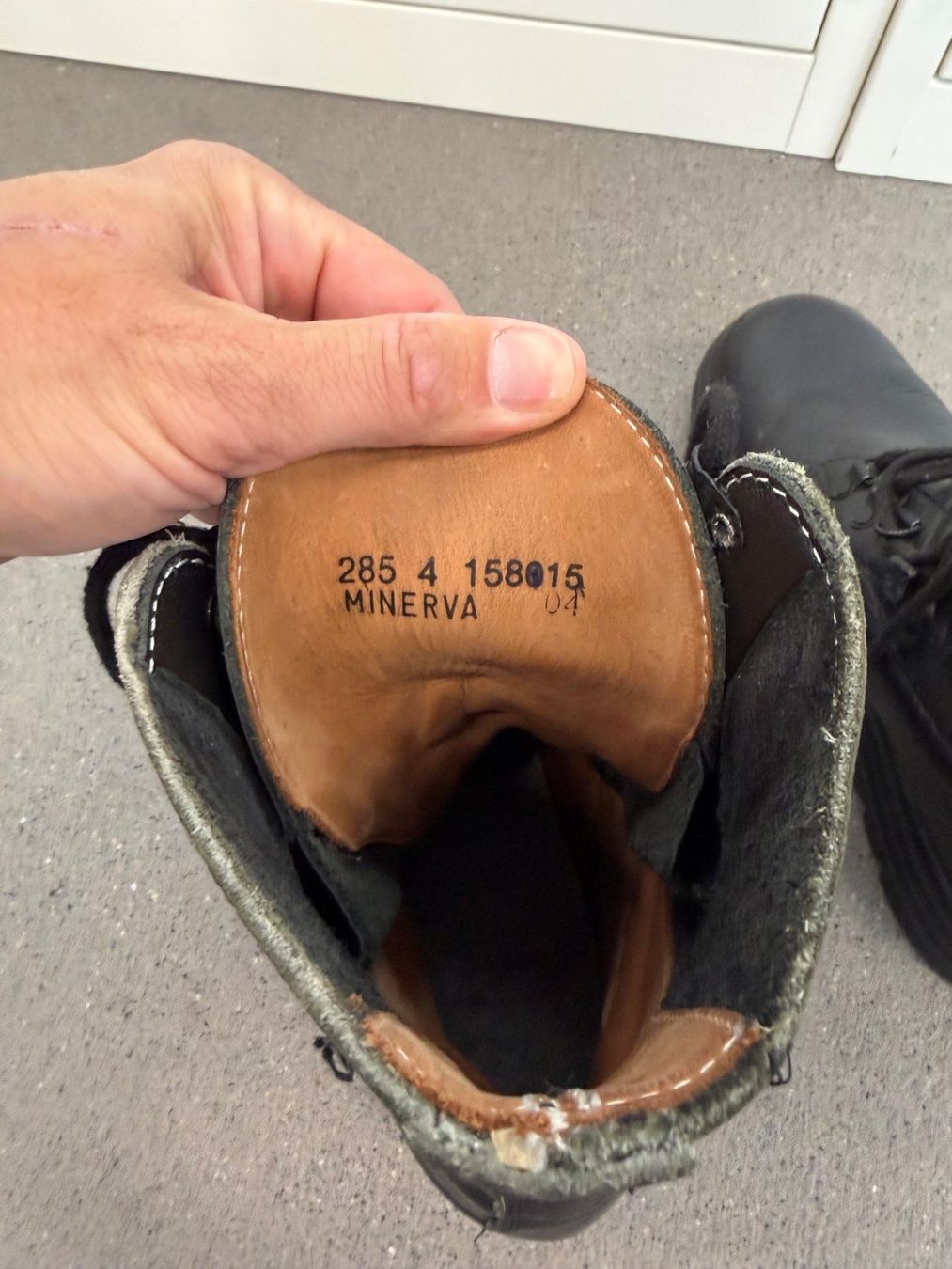 Minerva Scarpe da uomo: Kampfstiefel KS90 "Kaderstiefel" Lowa – Usato da Matten venduto da grosse_Biene_Maja 2