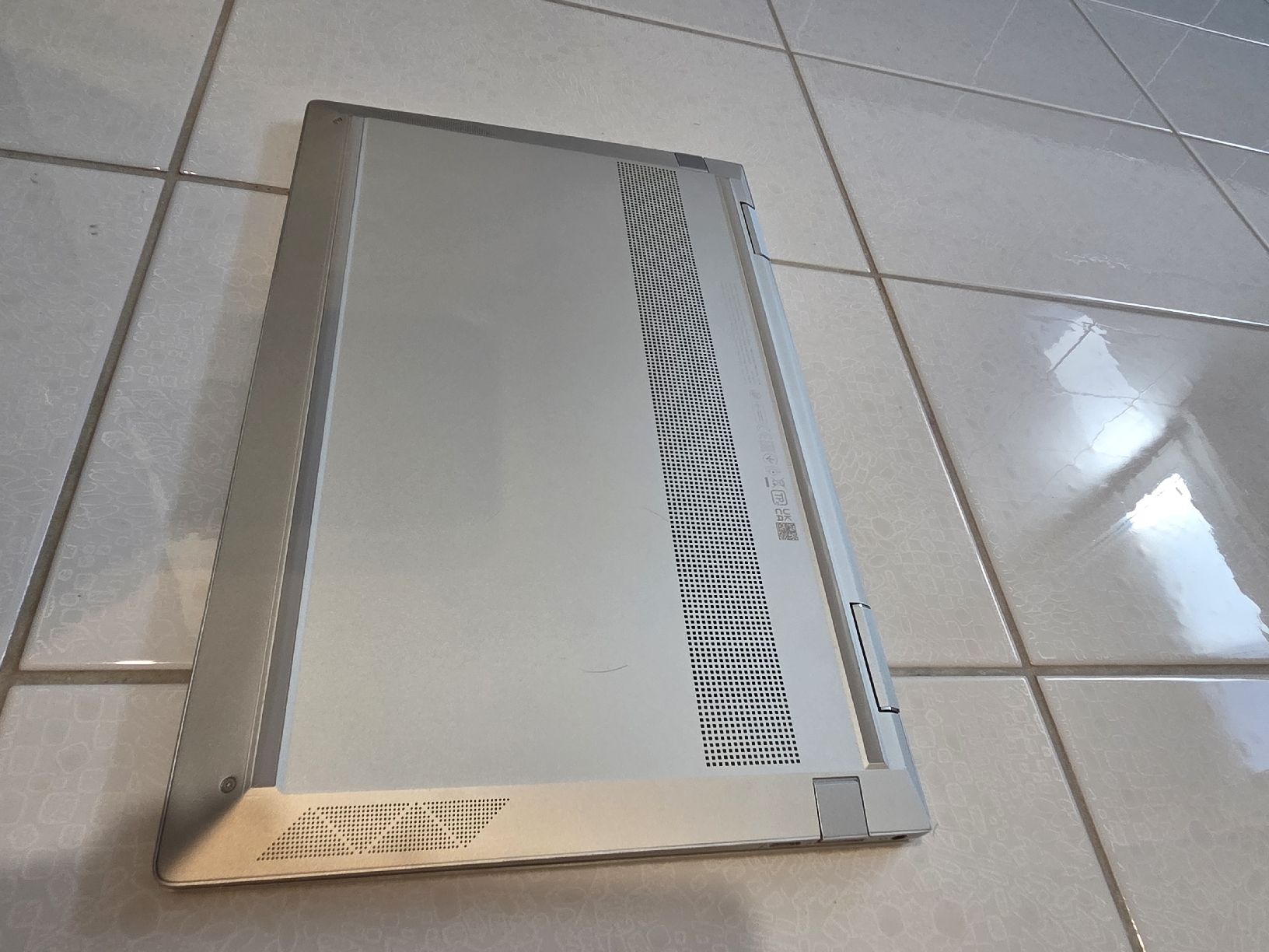 Notebook: Laptop – Difettoso da Oeschgen venduto da lendita1990 2