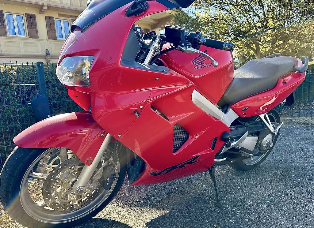 Strada: Honda VFR800 FI RC46 2001 – Usato da Corbières venduto da aros02 3