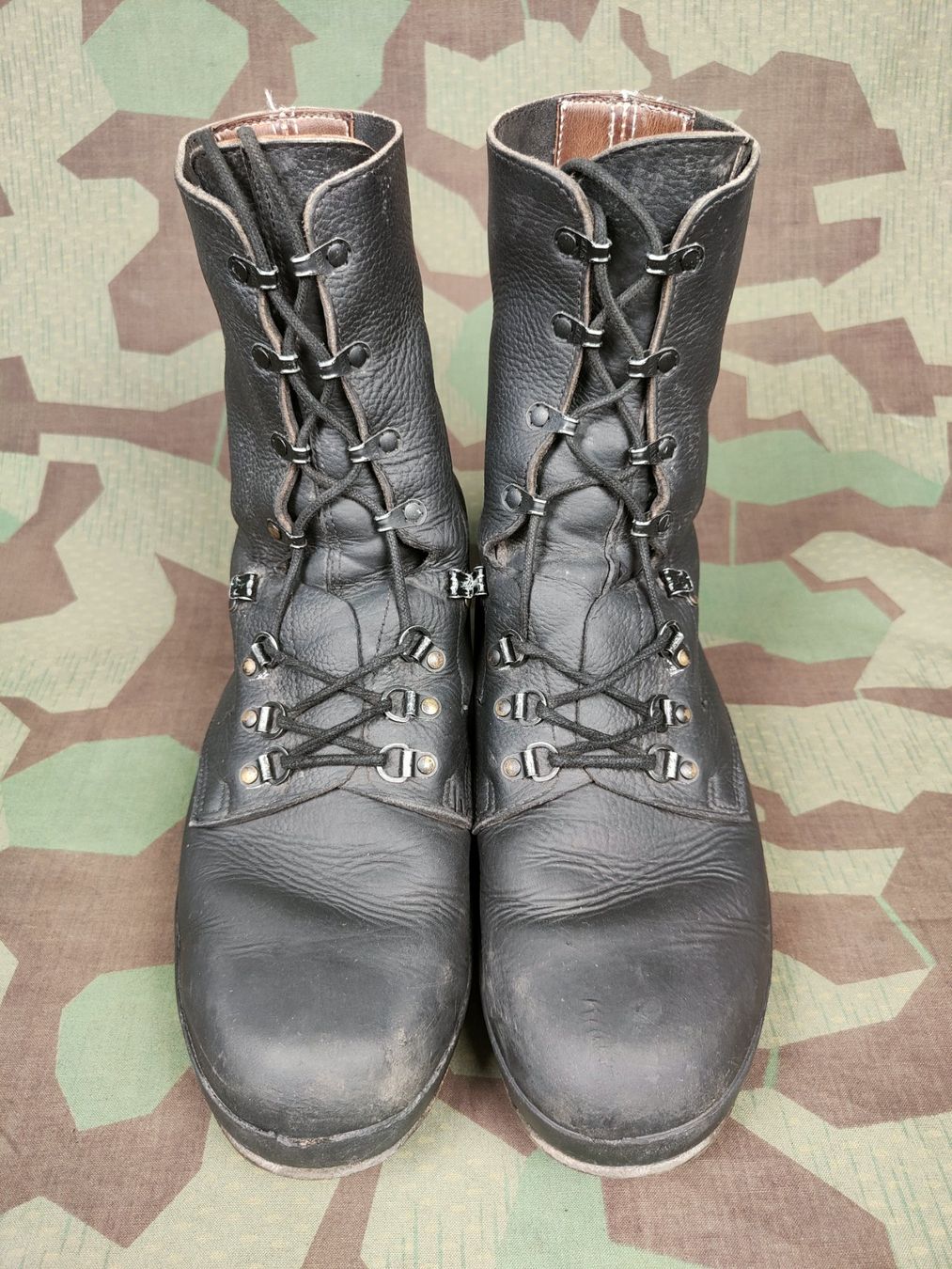 Schweizer Armee Uniformi: Kampfstiefel Ord. 1990, Grösse 320 5 – Usato da Bauma venduto da SwissMilitaria 1