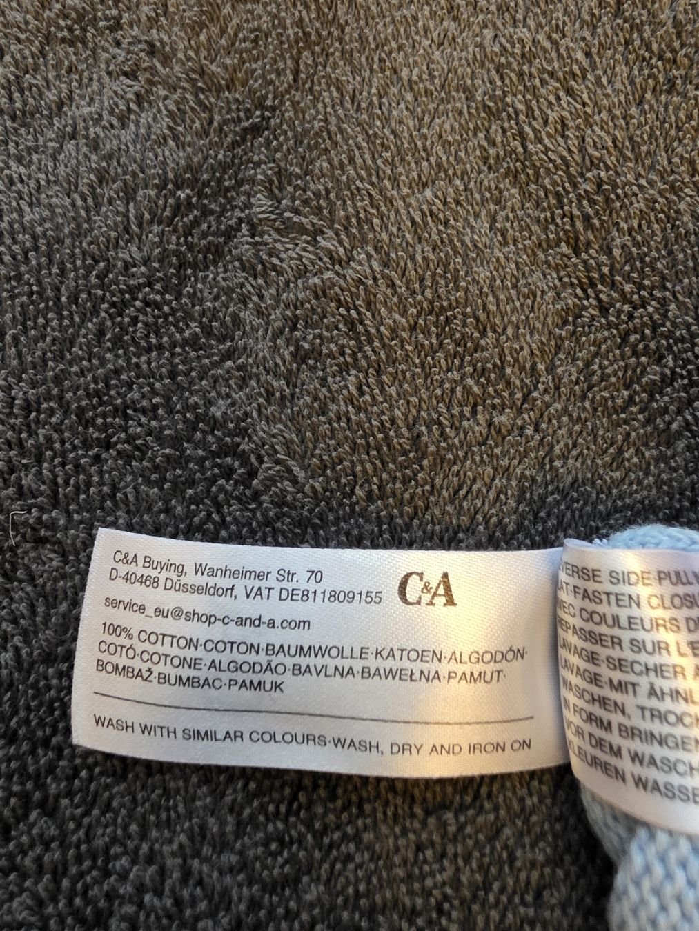 C&A Giacche & Cappotti: Cardigan C&A hellblau Grösse 116 – Usato da Pfaffhausen venduto da sar_lg8t 2