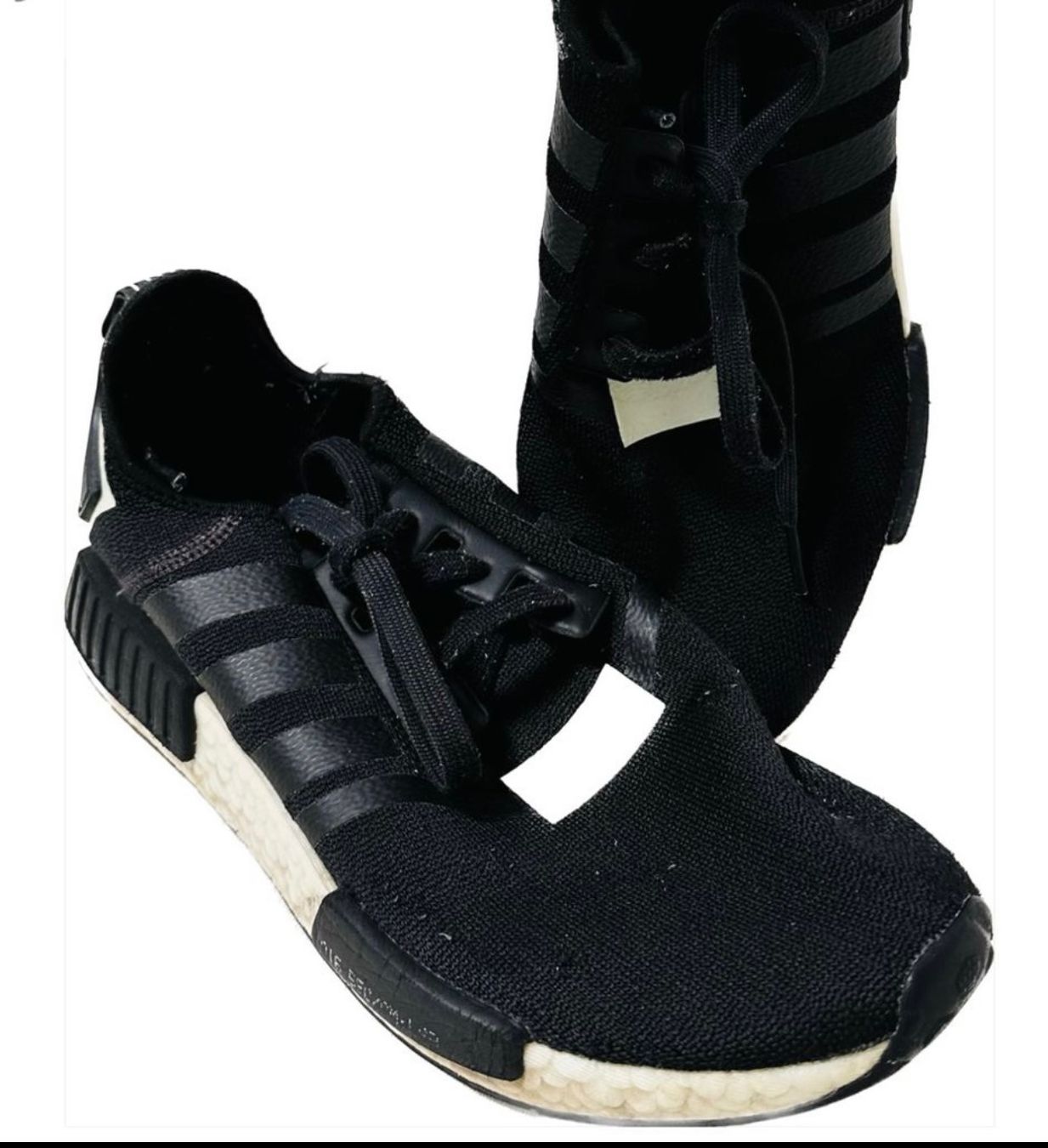 Adidas Scarpe da uomo: Adidas Boost basket 44 Envoi possible/Versand möglich – Usato da Belmont-sur-Lausanne venduto da chu_vxf5