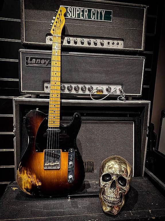 Fender Strumenti musicali: Fender Custom Shop 52 MOD telecaster 2016 – Usato da Montreux venduto da Alligator-AMPS 2