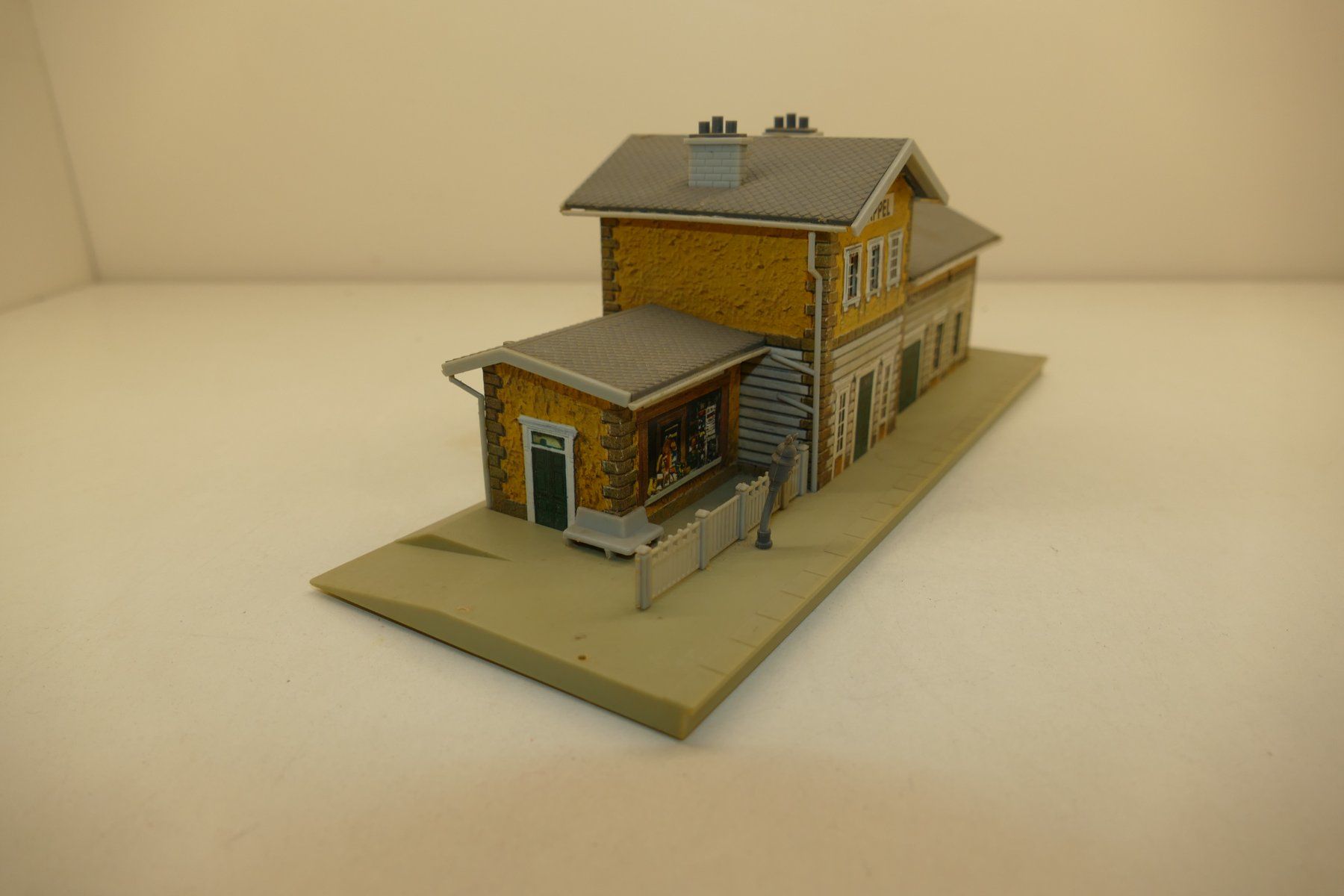 Faller Modelleisenbahnen: Faller combi kids H0: Bahnhof Kappel – Gebraucht aus Niederhasli von rail-duerst 3